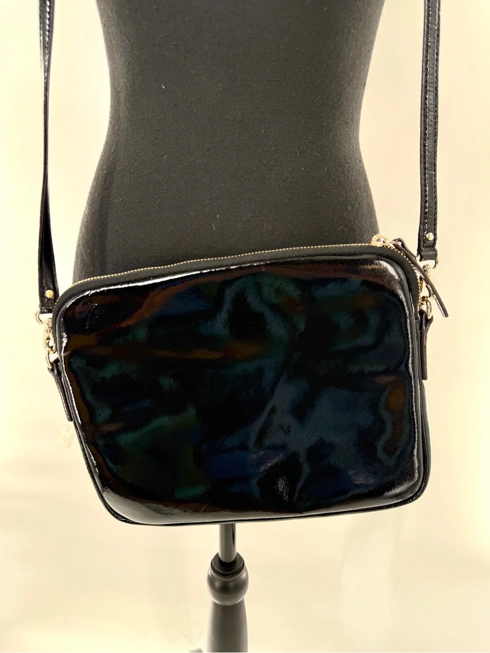 Kate Spade Bryce Black Patent Leather Flicker iPad Pouch Crossbody Bag Clutch